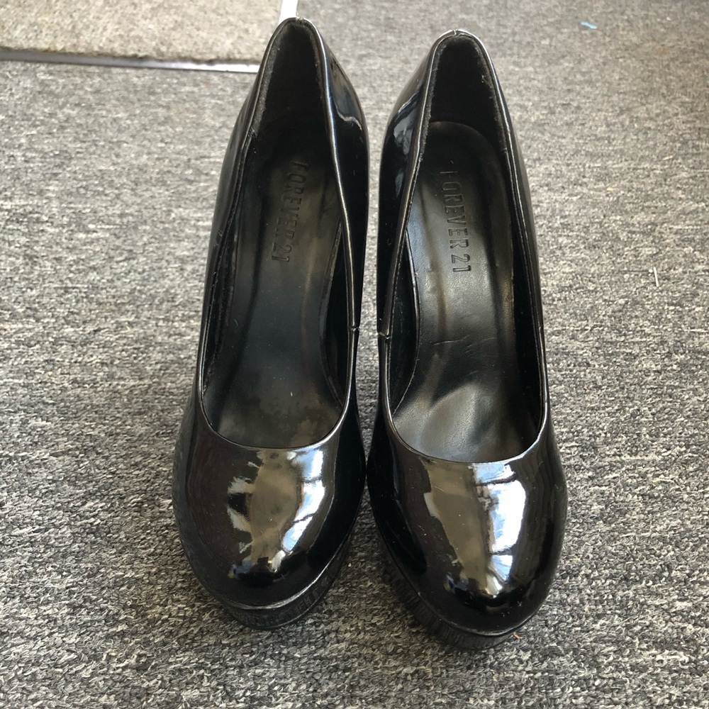 Forever 21 black patent heels